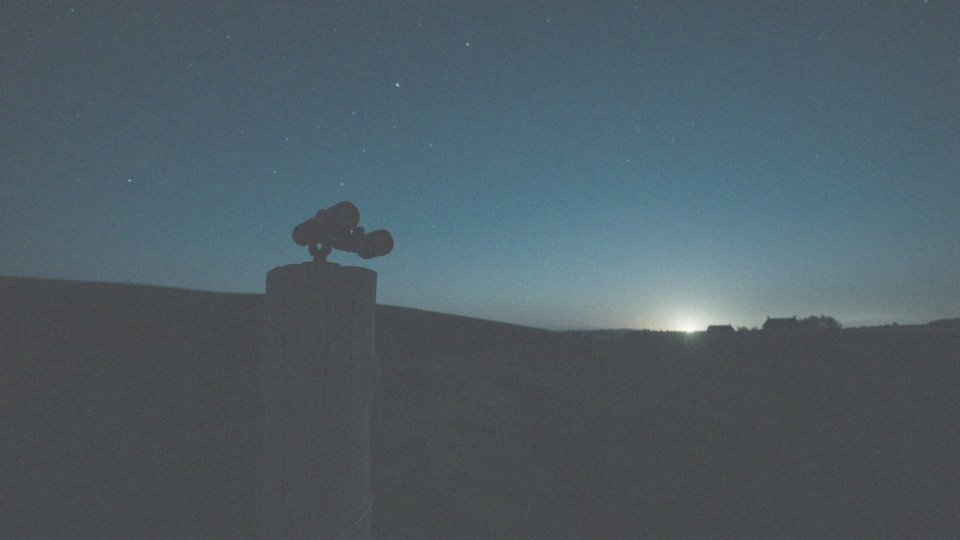 Dlaczego lornetki astronomiczne są dobre dla początkujących?
